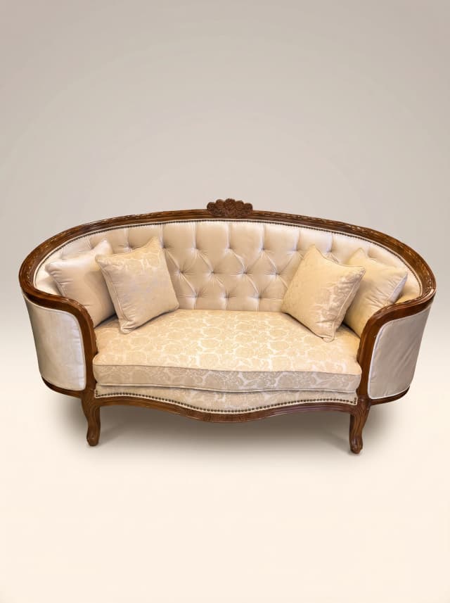 Karmoni Chesterfield Sofa